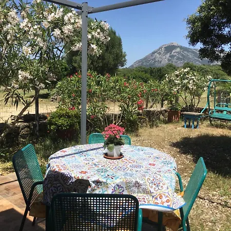 Nyaraló Su Saucu Dorgali